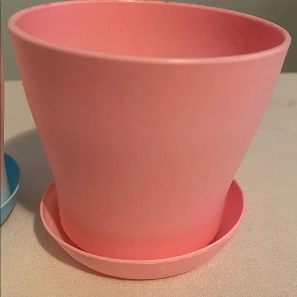 NWOT 10 Colorful Flower Pots with saucer - Picture 2 of 6